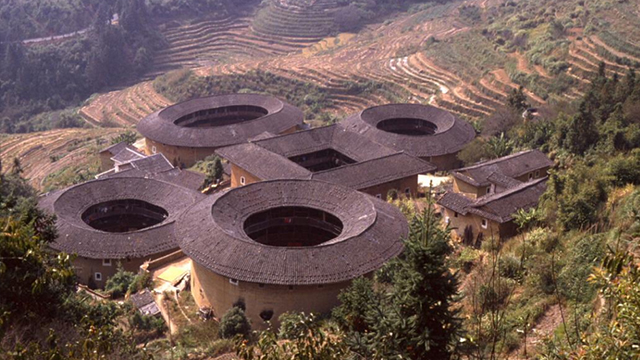 Ronald G. Knapp 那仲良: A Pioneer in Introducing Chinese Traditional Vernacular Dwelling Culture to the World